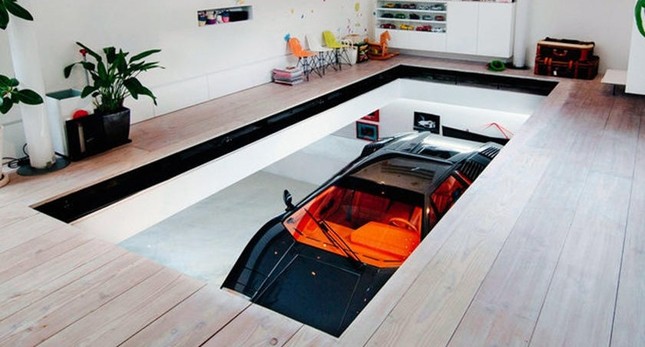 Raj za ljubitelje avtomobilov: Najbolj odbite in sanjske garaže na svetu!